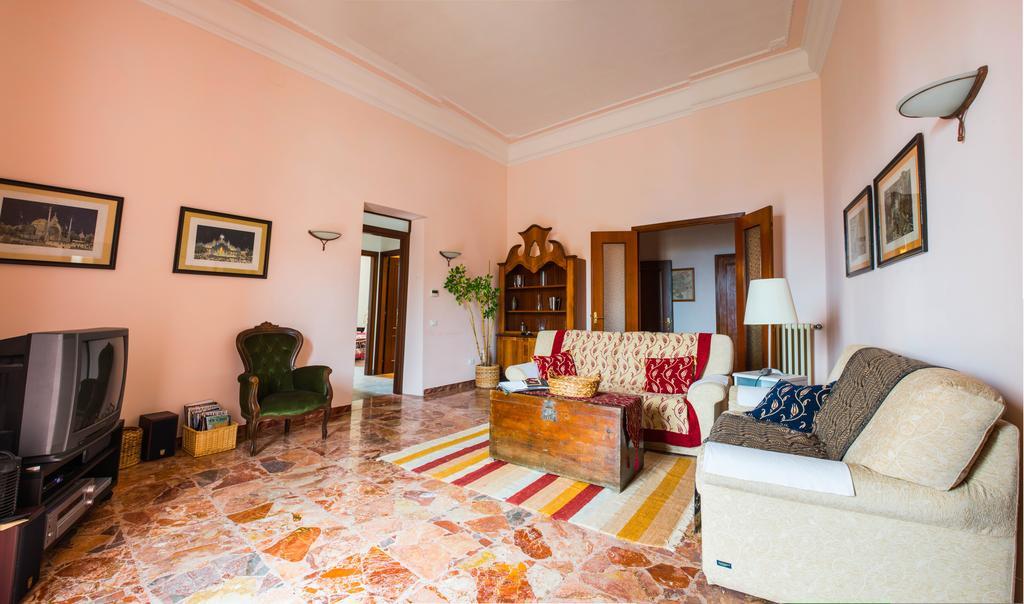 Narni Charm Quarto foto